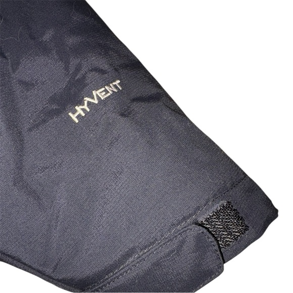 The North Face Black Hooded Insulated Winter Jacket - Picture 4 of 9